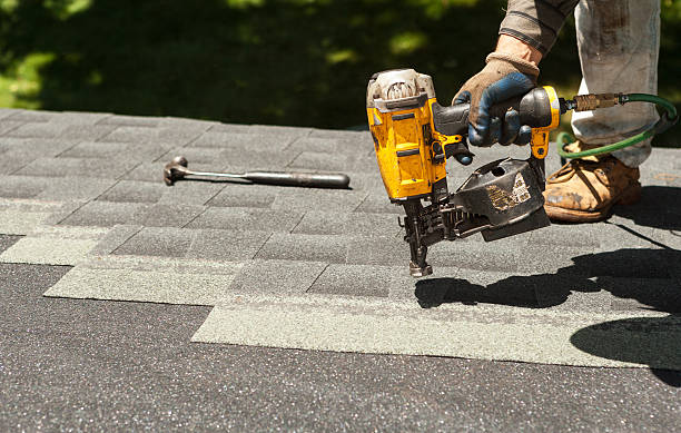Best Roof Gutter Cleaning  in Jewett City, CT